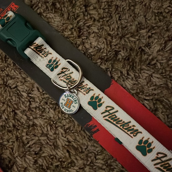 Netflix -Stranger things - Picture 3 of 3